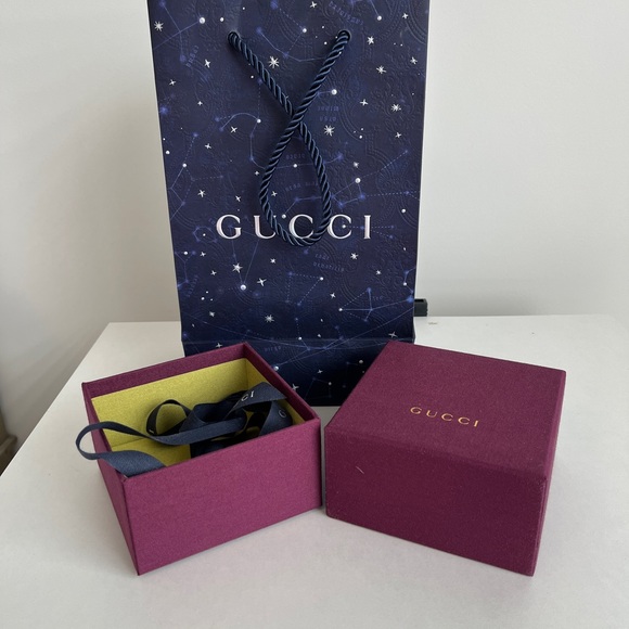 Gucci box and shopping bag - Picture 3 of 3